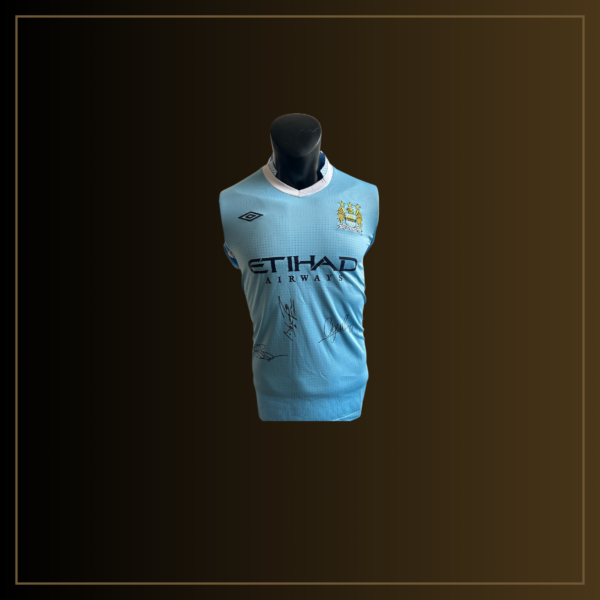Sergio Agüero, David Silva, Yaya Touré Signiertes Manchester City 2011-12 Heimtrikot