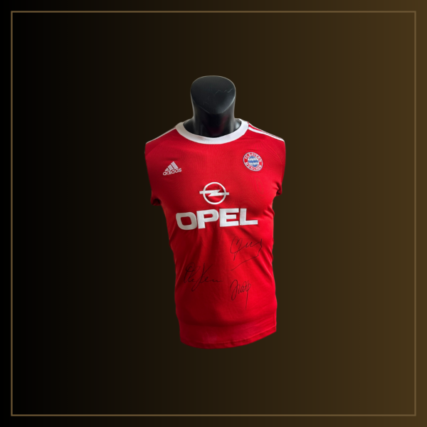 White Black Photo Collage Elegant Autumn Mood Instagram Post (1350 x 1350 px) (62) Oliver Kahn, Mehmet Scholl, Giovane Élber Signiertes Bayern München 2000-01 UCL Heimtrikot