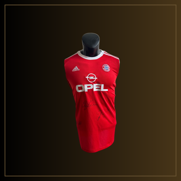 White Black Photo Collage Elegant Autumn Mood Instagram Post (1350 x 1350 px) (63) Stefan Effenberg, Mehmet Scholl, Oliver Kahn Signiertes Bayern München 2000-01 UCL Heimtrikot